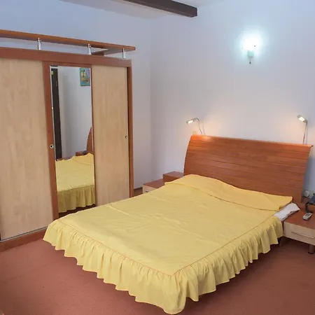 Condor Guest house